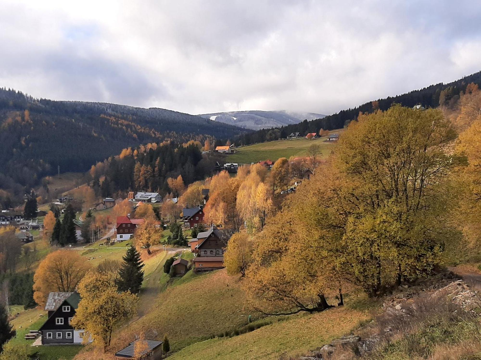 Bouda Na Ceste Pec pod Sněžkou Buitenkant foto