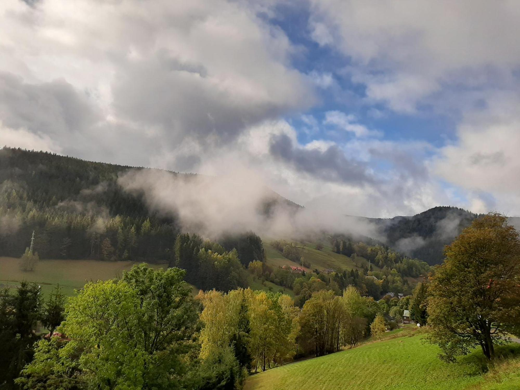 Bouda Na Ceste Pec pod Sněžkou Buitenkant foto