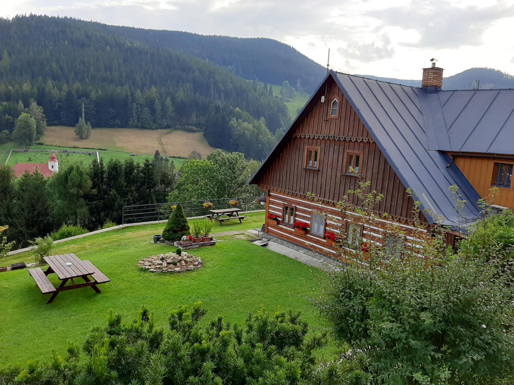 Bouda Na Ceste Pec pod Sněžkou Buitenkant foto