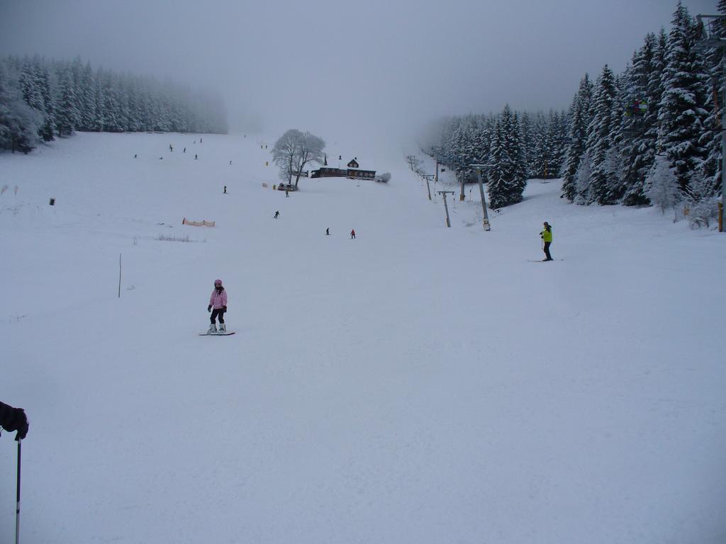 Bouda Na Ceste Pec pod Sněžkou Buitenkant foto